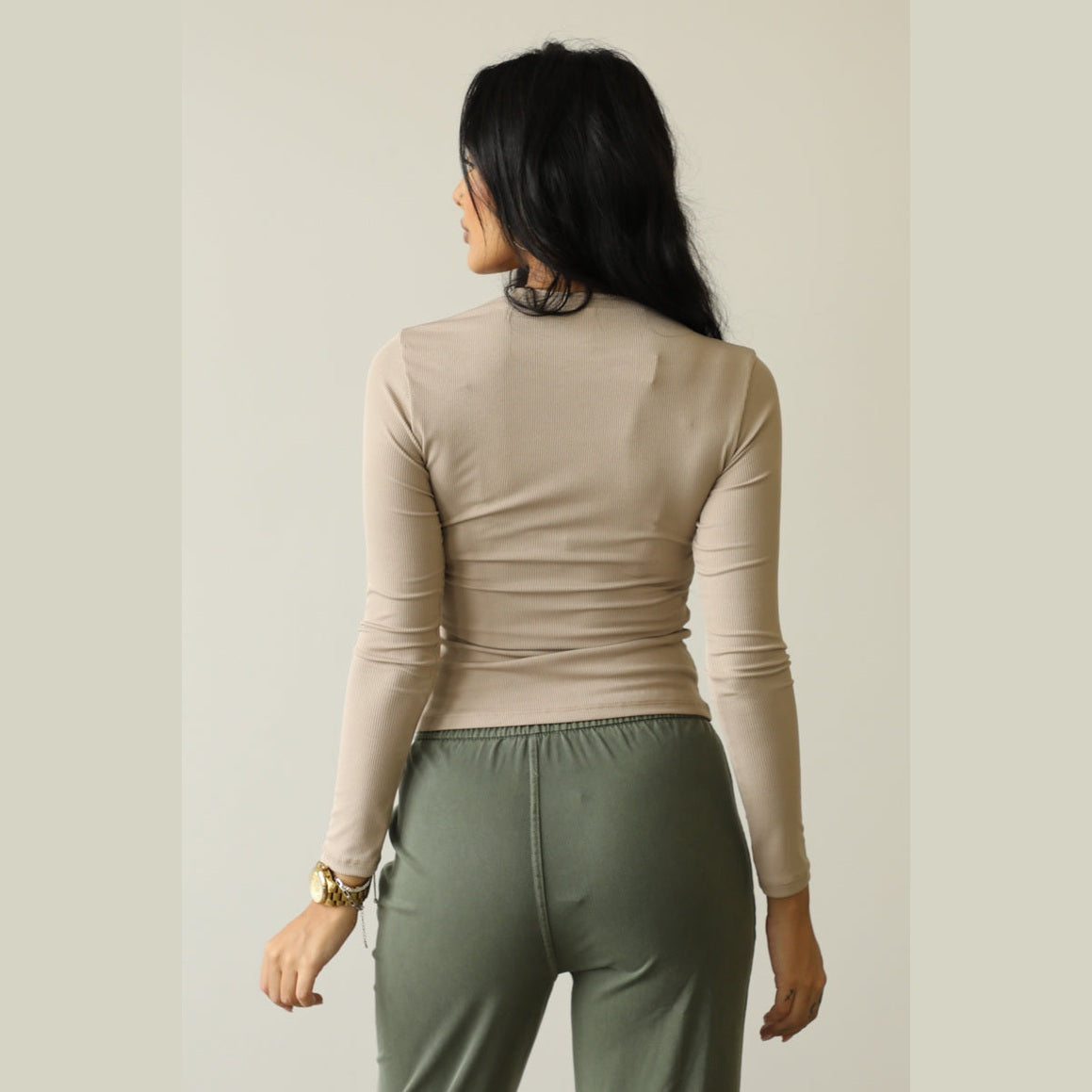 Ribbed Round Neck Long Sleeve Top