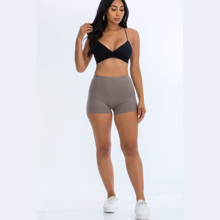 SOLID SHORTS