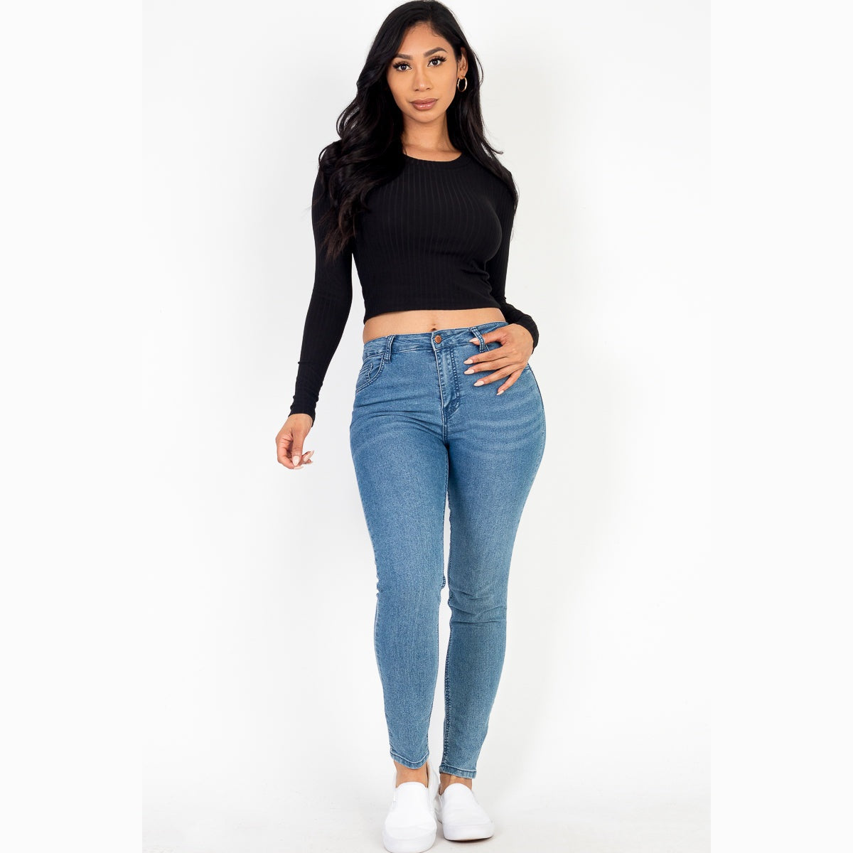 Long Sleeve Round Neck Basic Crop Top
