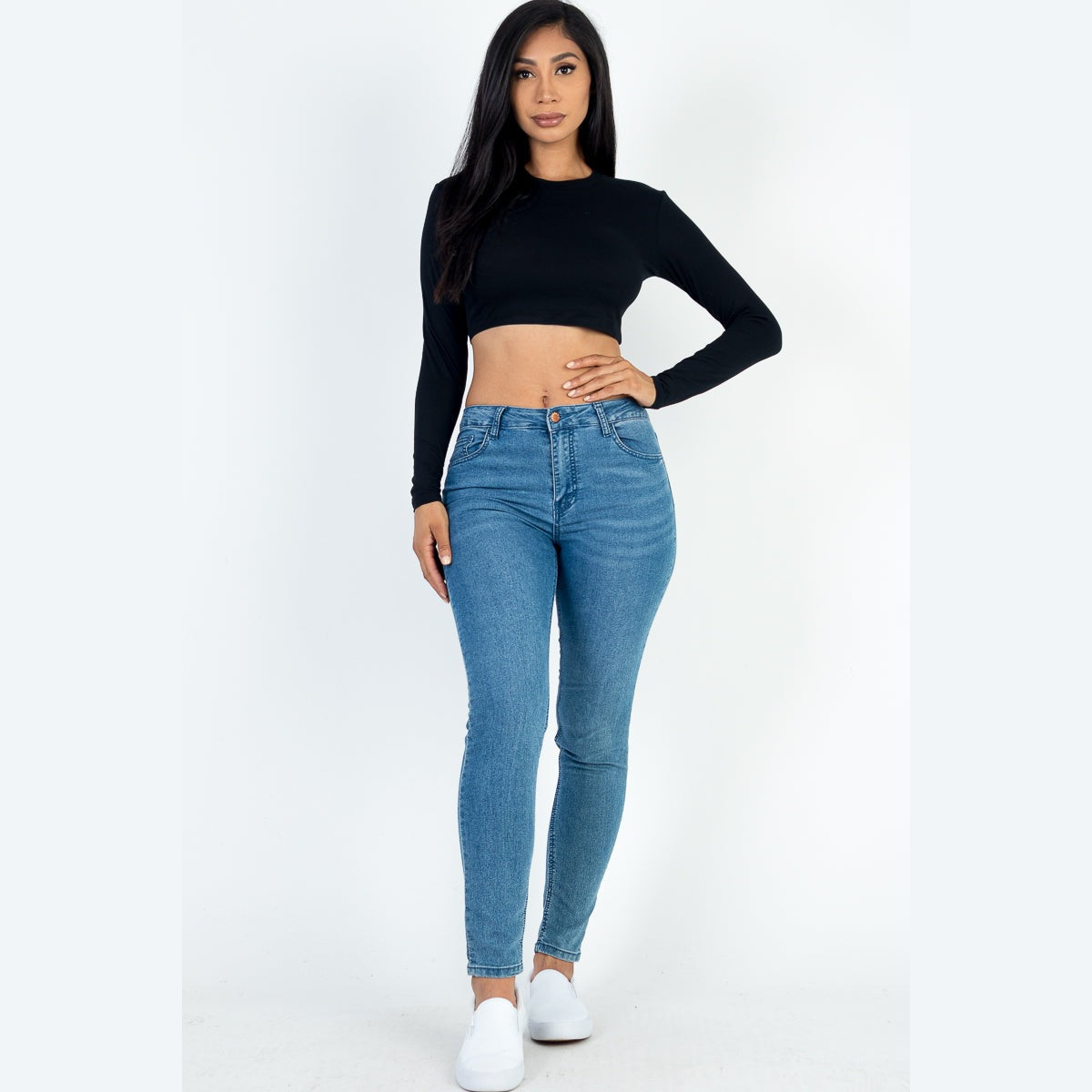 Crew Neck Long Sleeve Cropped Top