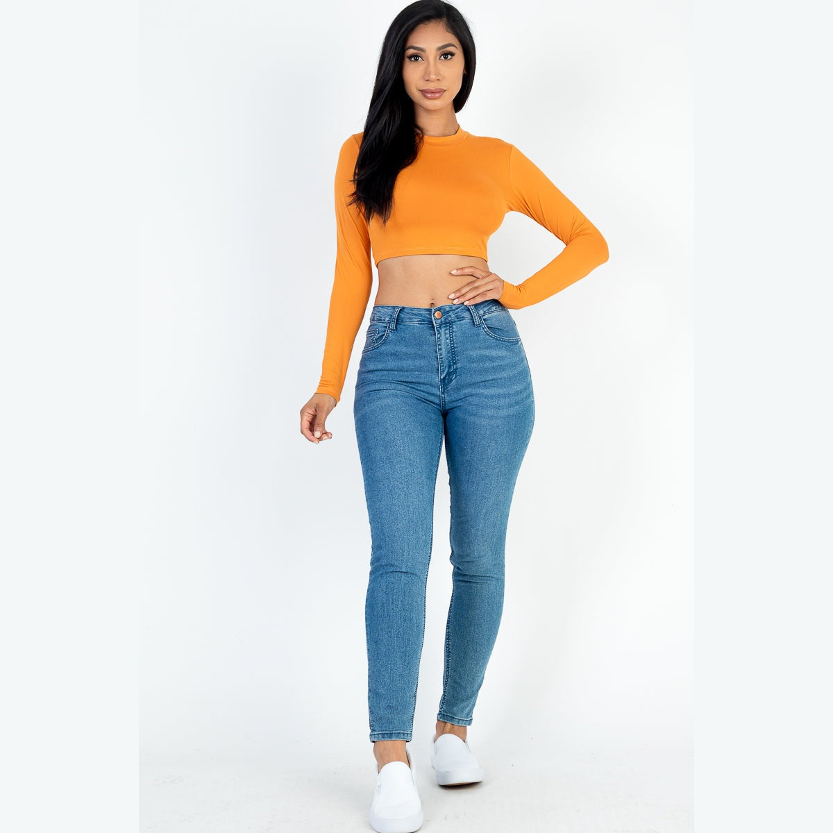Crew Neck Long Sleeve Cropped Top