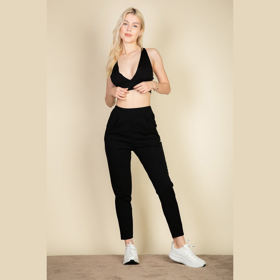 Ribbed Knit Plunge Neck Crop Top