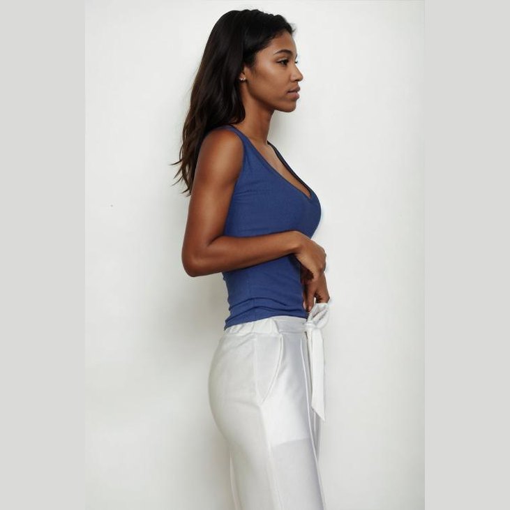 Ribbed V-Neck Sleeveless Top