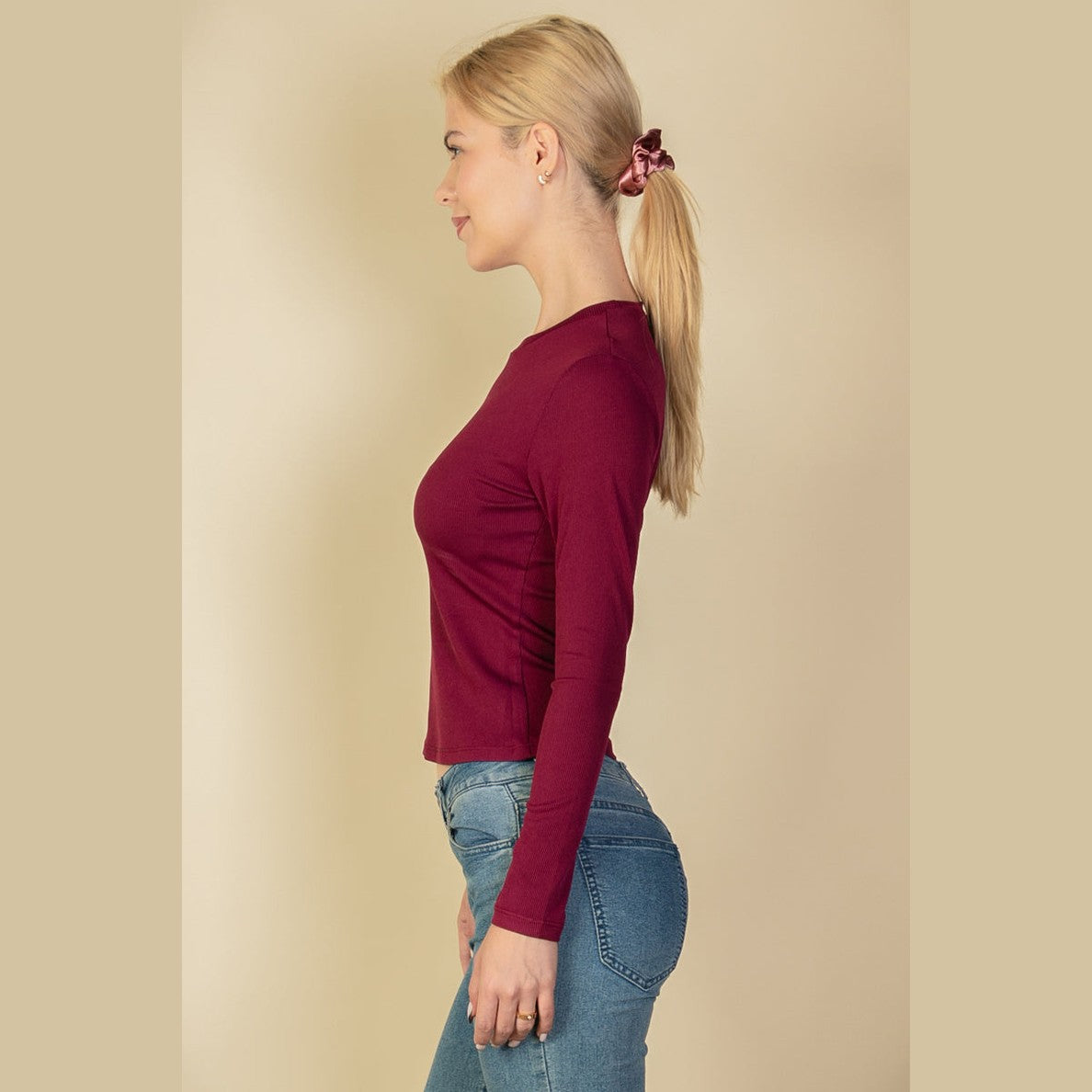 Ribbed Round Neck Long Sleeve Top