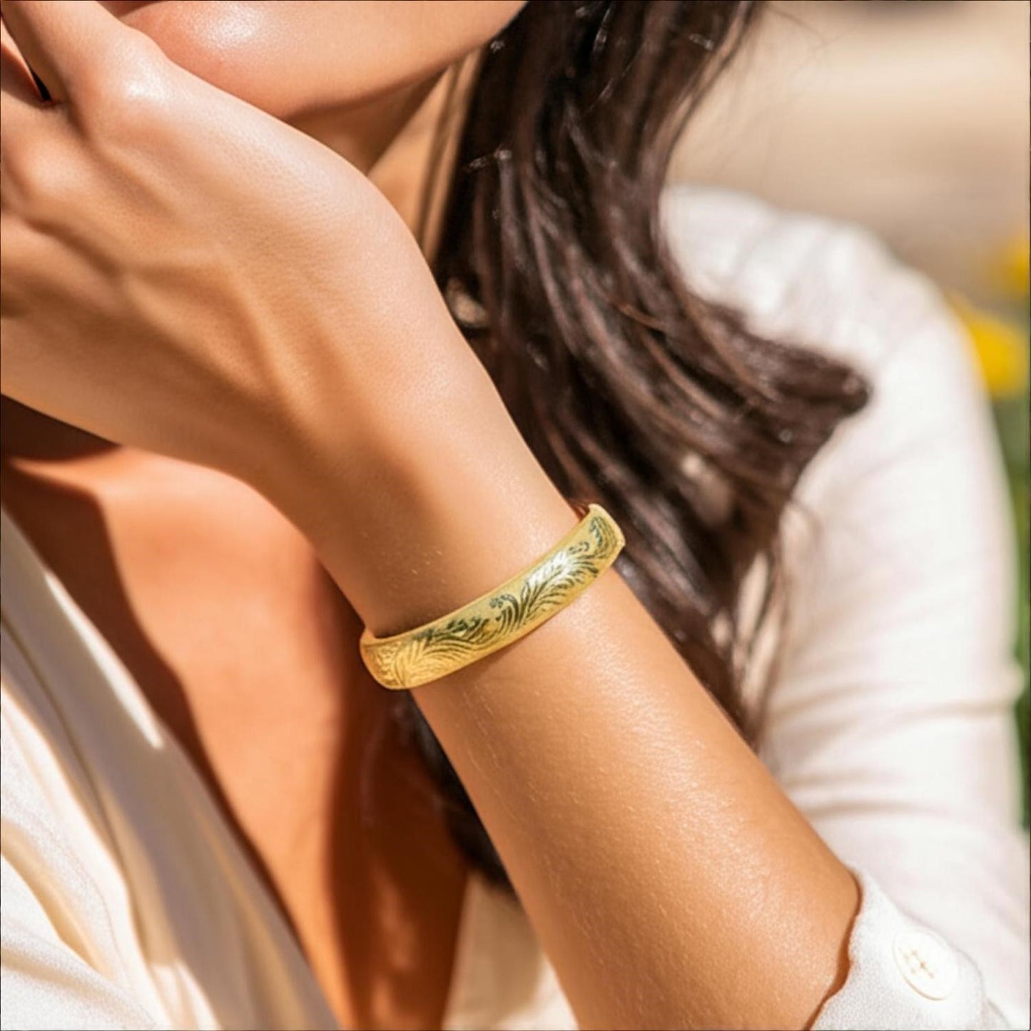 Engraved Large Bangle in 14K Yellow Gold (12.00 mm)