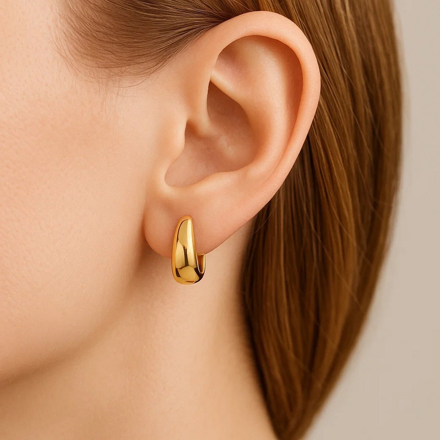 Tapered Huggie Hoop Earrings in 14K Yellow Gold