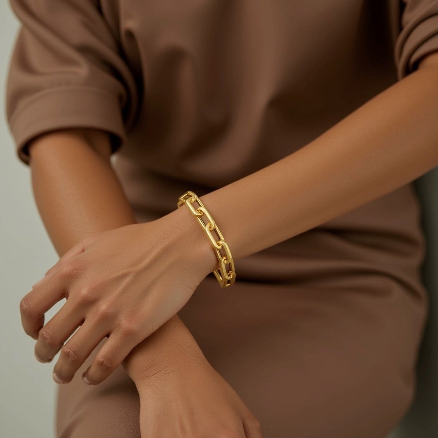 14k Yellow Gold 8 inch Extra Wide Paperclip Chain Bracelet (9.60 mm)