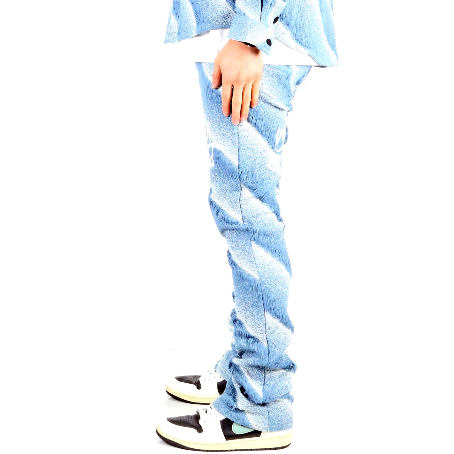 Men's premium jacquard pattern slim fit denim pant.