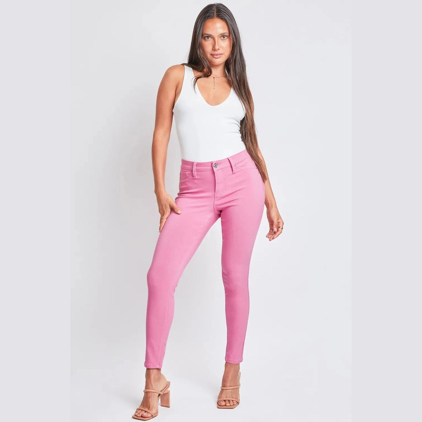 d09b4044-d13f-4de3-89fb-8b75e1b5194c-Max