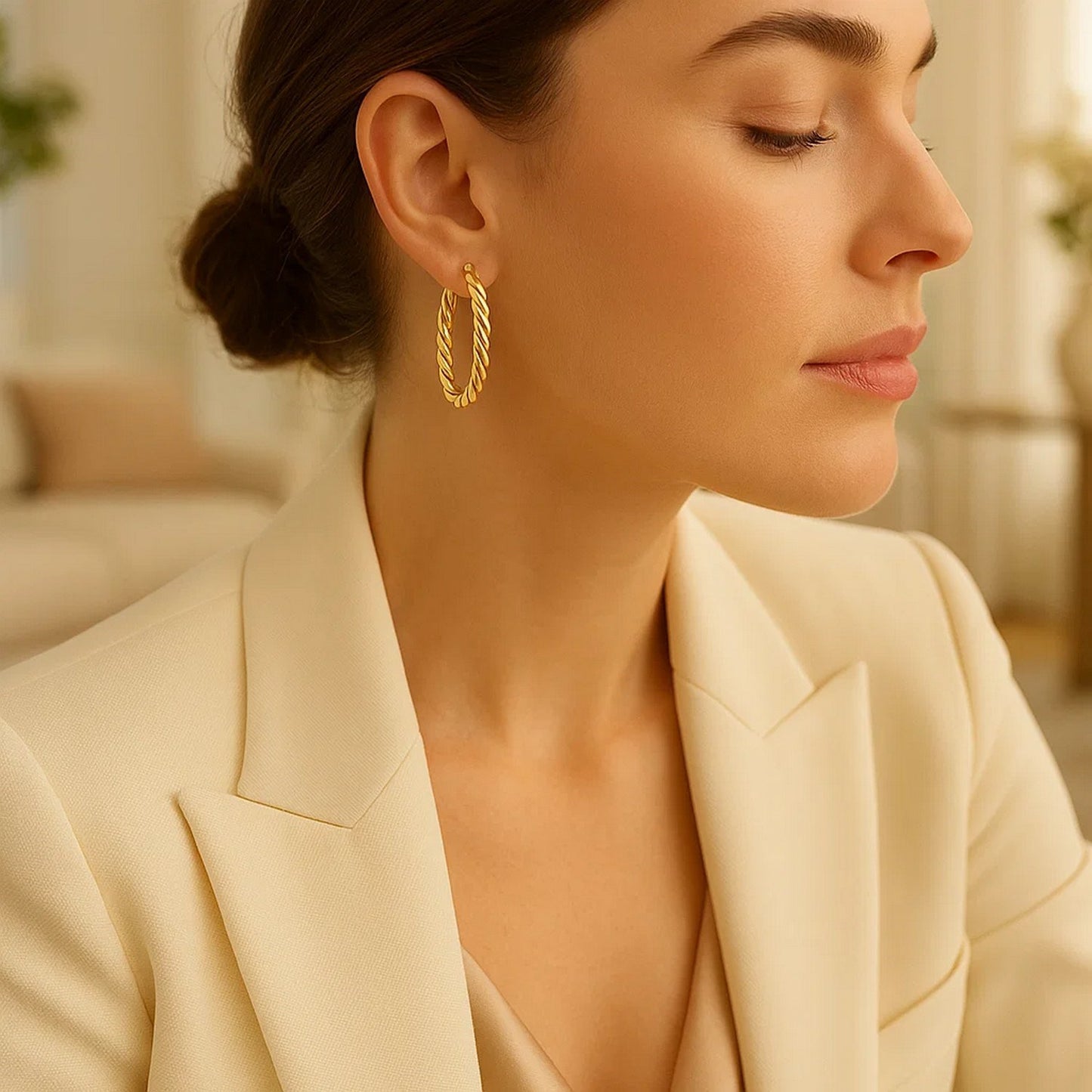 14k Yellow Gold Twisted Cable Oval Hoop Earrings