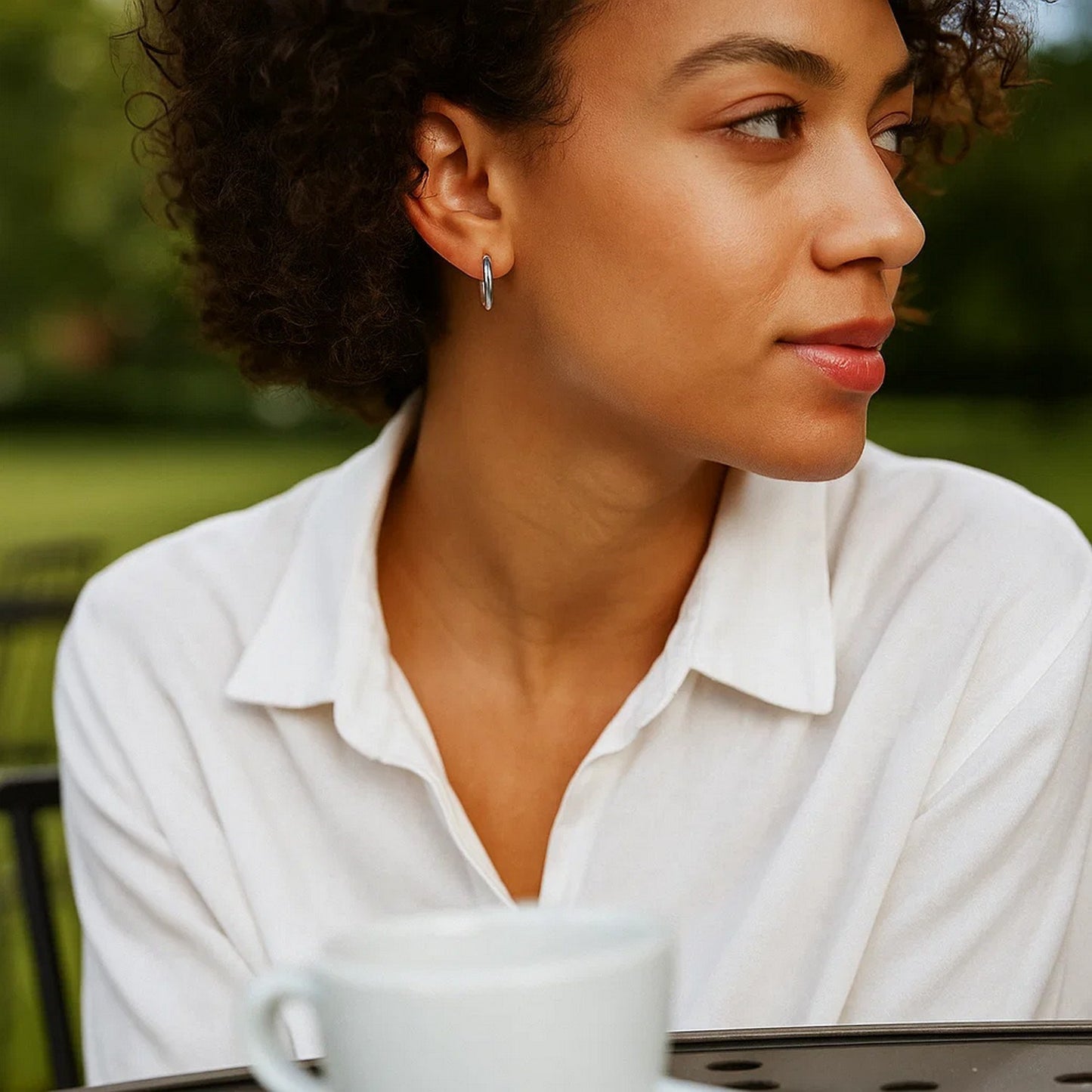 14k White Gold Polished Hoop Earrings (2x15mm)