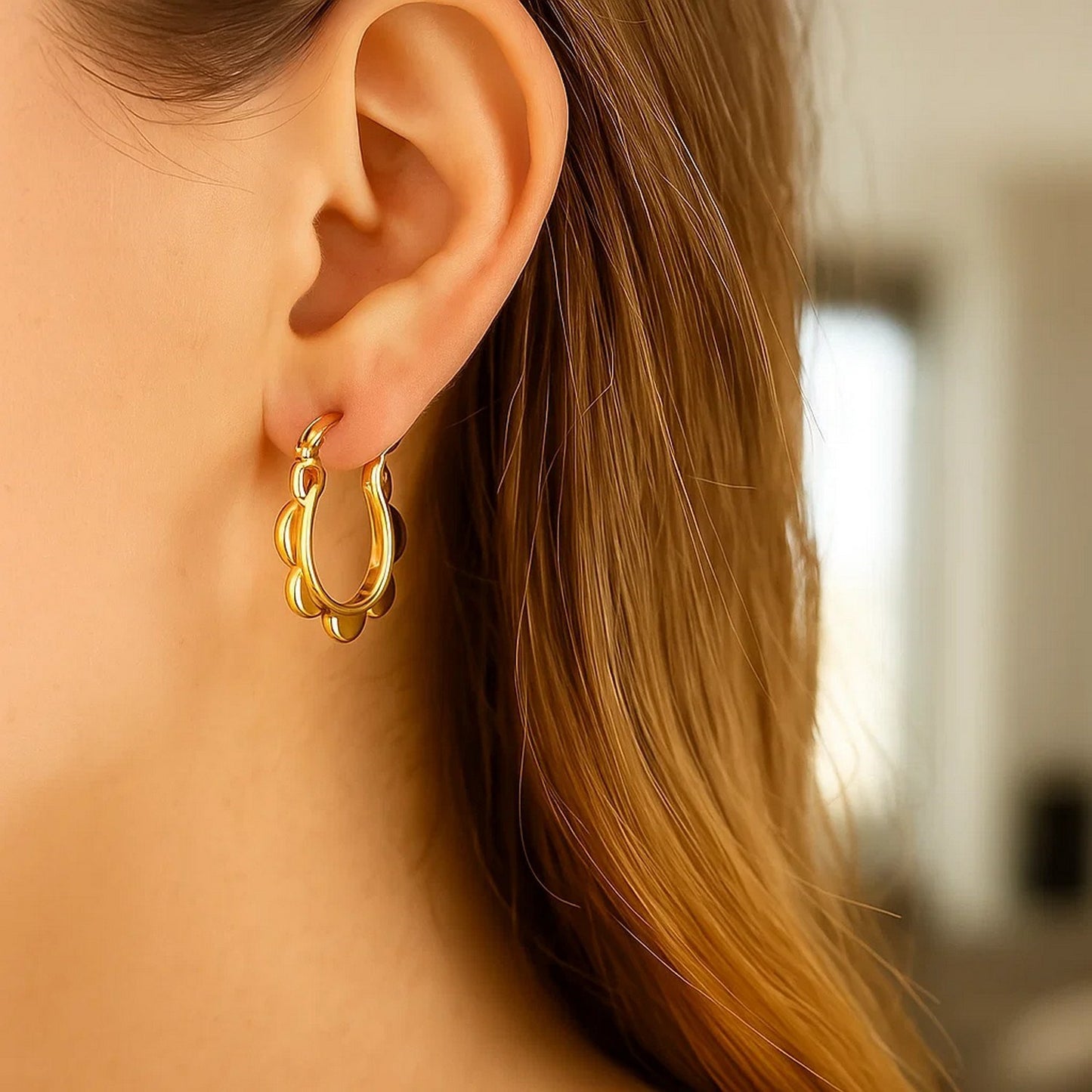 14k Yellow Gold Scalloped Hoop Earrings