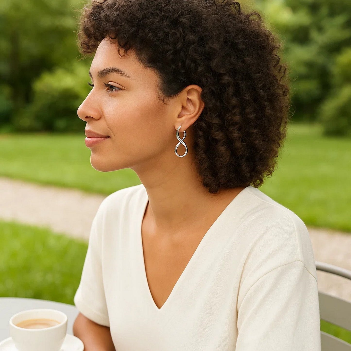 14k White Gold Twist Motif Polished Hoop Earrings