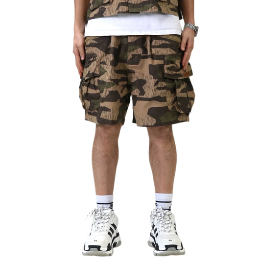 Fine Ripstop Twill Wide bottom opening short pants.