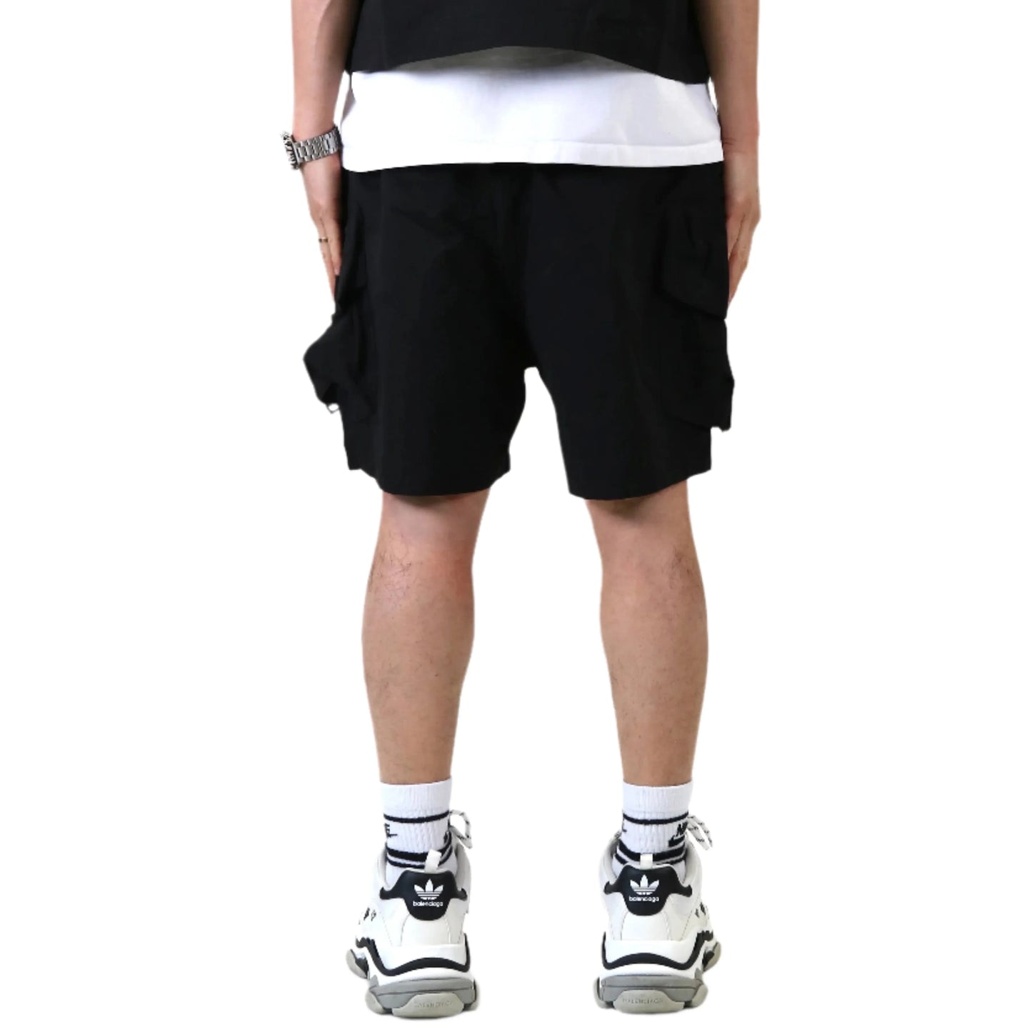 VUSE Fine Twill Wide bottom opening short pants.