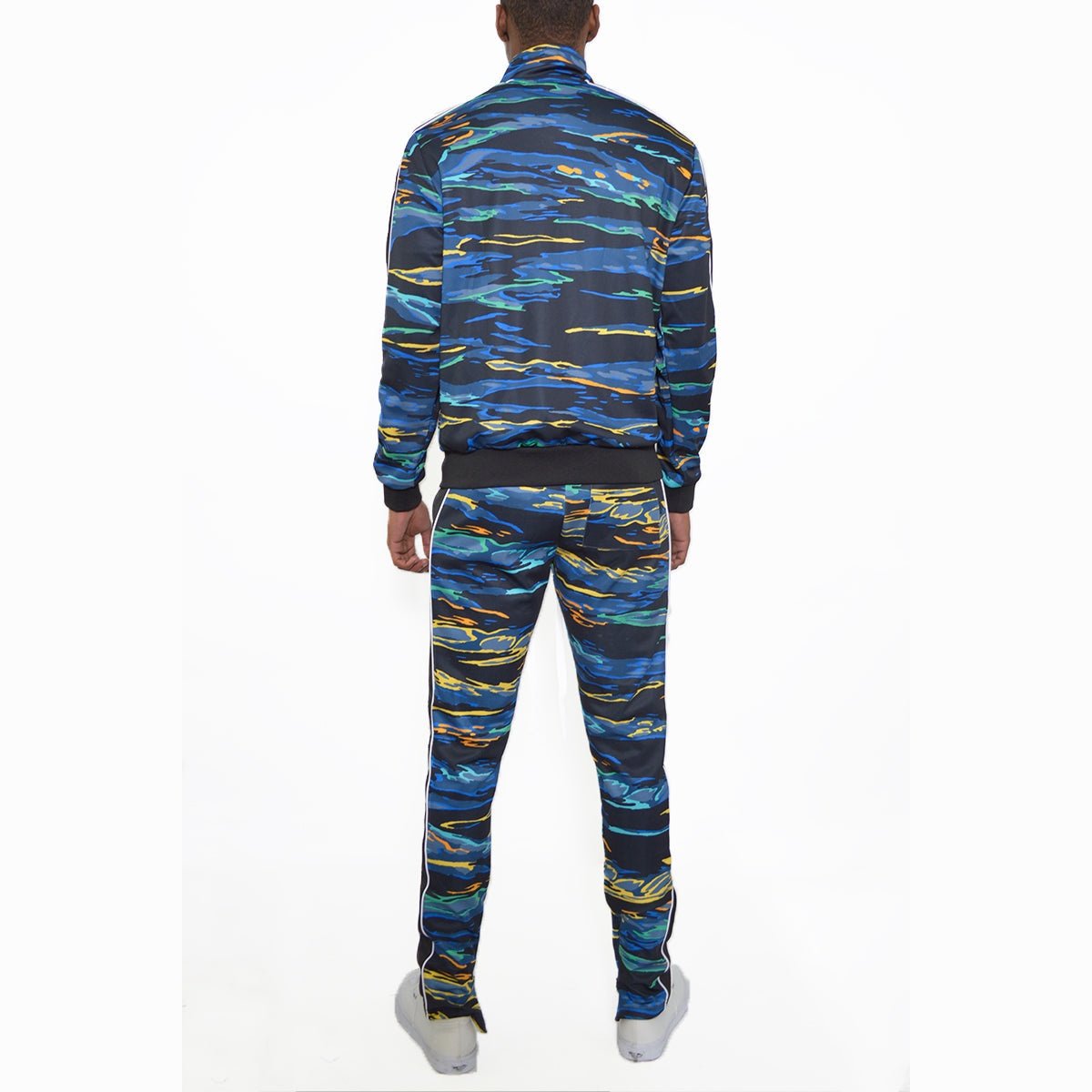 Making Moves Print Suit